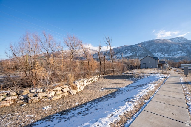 370 W Pioneer Ln, Farmington, UT 84025