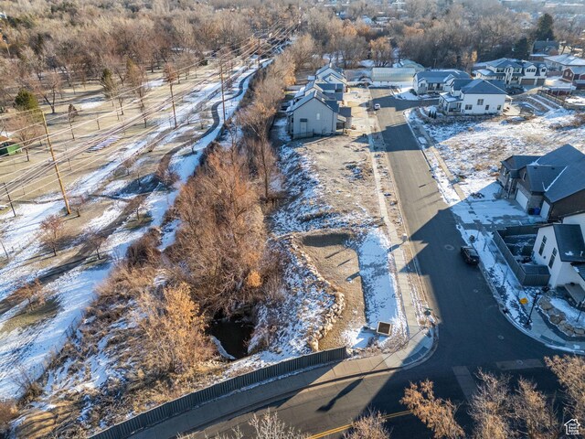 370 W Pioneer Ln, Farmington, UT 84025