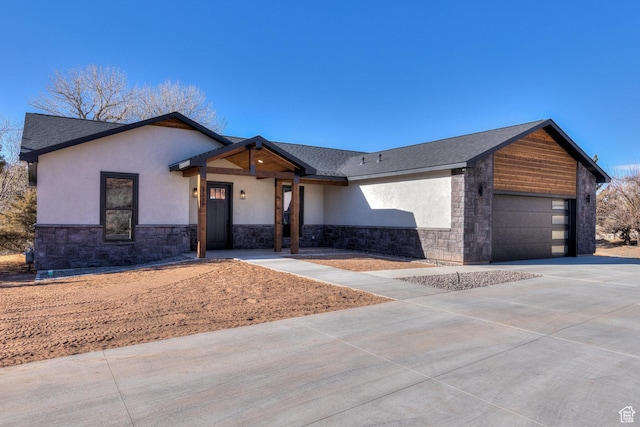 view of front of house with a garage