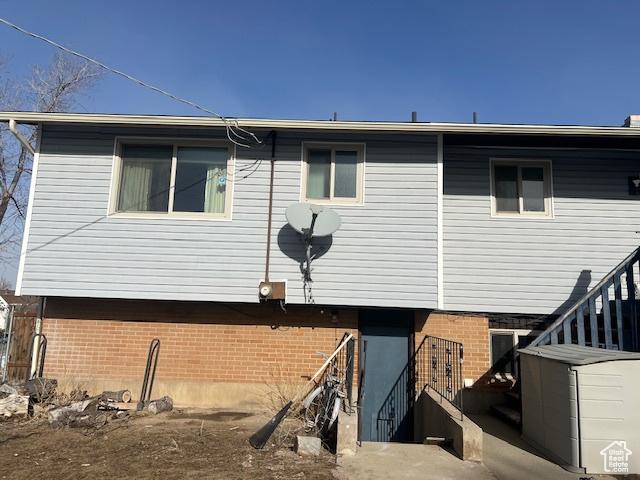 view of side of property