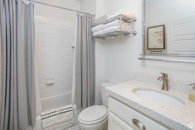 2025 W Orchard Harvest Dr, Kaysville, UT 84037 - full bathroom with toilet, vanity, and shower / tub combo with curtain