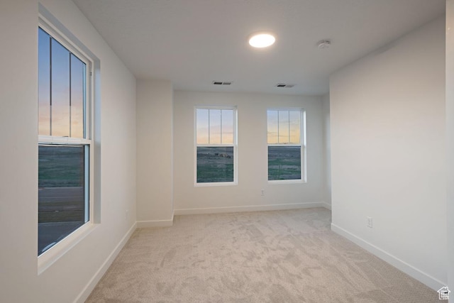 7091 W S Jordan Pkwy Unit 394, South Jordan, UT 84009 - unfurnished room with light carpet, baseboards, and a smoke detector
