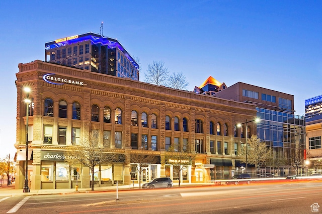 268 S State St E Unit 418, Salt Lake City, UT 84111 - view of outdoor building at dusk