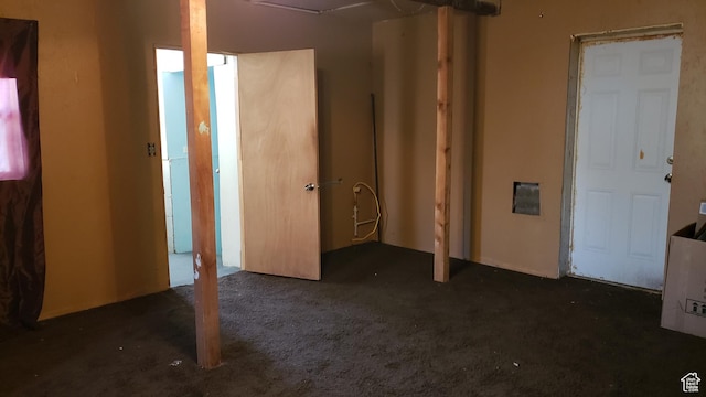 unfurnished bedroom featuring carpet floors