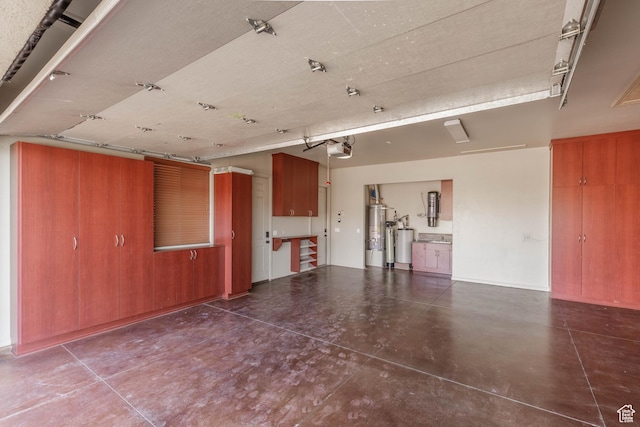 1783 N Firerock Cir, Washington, UT 84780 - garage with water heater and a garage door opener