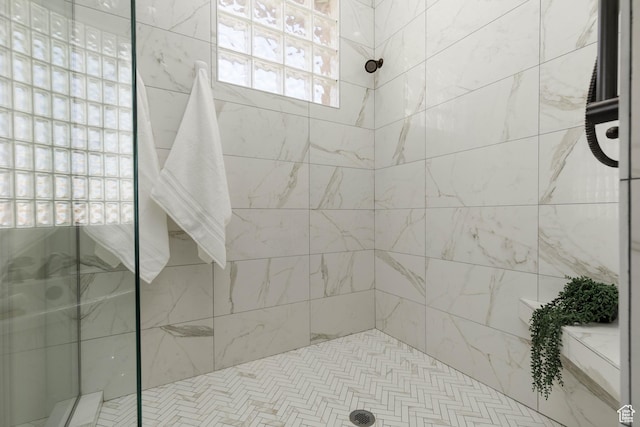 1783 N Firerock Cir, Washington, UT 84780 - bathroom featuring a tile shower