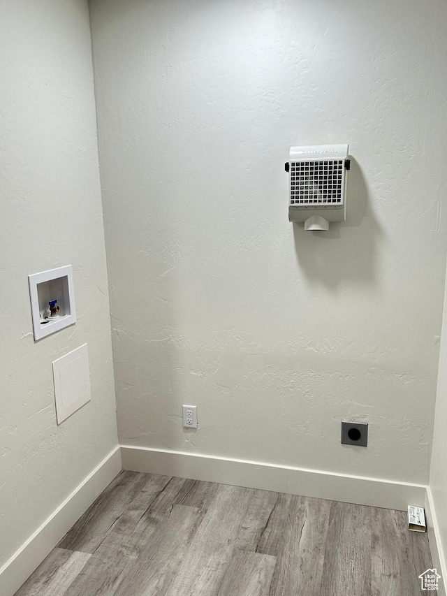 3 W 825 S, Willard, UT 84340 - laundry room featuring wood finished floors, washer hookup, baseboards, and hookup for an electric dryer