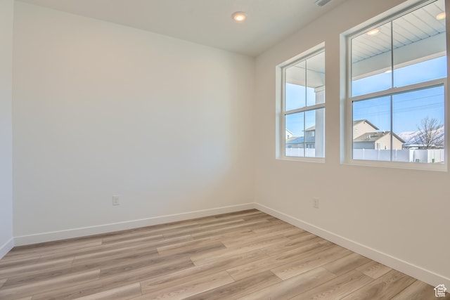 1617 N 800 W, Salem, UT 84653 - spare room with baseboards, light wood-style flooring, and recessed lighting