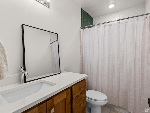 9749 N Hibiscus Ln, Eagle Mountain, UT 84005 - full bath featuring toilet, vanity, a textured ceiling, and a shower with curtain