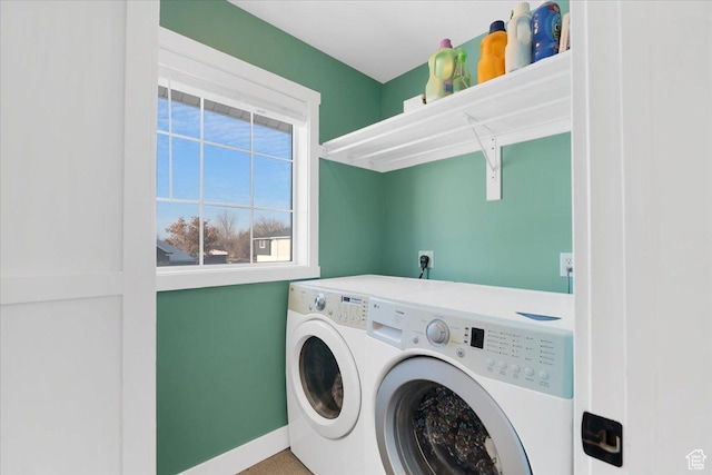 820 S 525 E, River Heights, UT 84321 - laundry area with laundry area, baseboards, and independent washer and dryer
