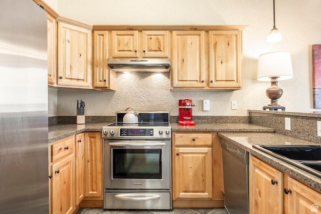 2669 Canyons Resort Dr Unit 101, Park City, UT 84098 - kitchen featuring appliances with stainless steel finishes, decorative light fixtures, and light brown cabinets