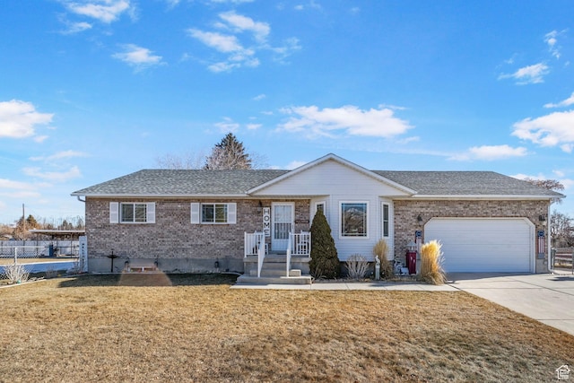 440 W Cottonwood Ln, Ferron, UT 84523 - ranch-style home with a garage and a front lawn