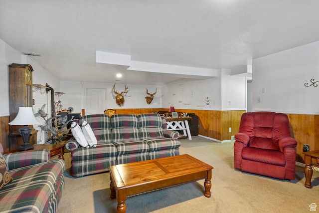 440 W Cottonwood Ln, Ferron, UT 84523 - living room featuring light carpet