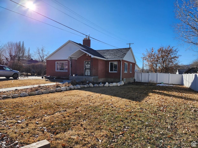 exterior space featuring a lawn