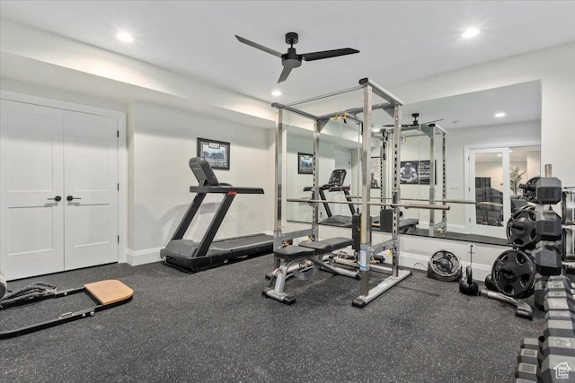 exercise room featuring ceiling fan