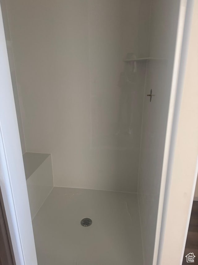 full bath with walk in shower