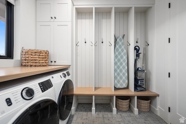 4862 N Sand Cove Cir, St George, UT 84770 - laundry area with cabinets and washer and dryer