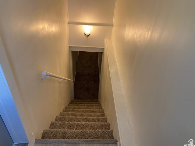 230 N 3rd St, Tooele, UT 84074 - view of stairs