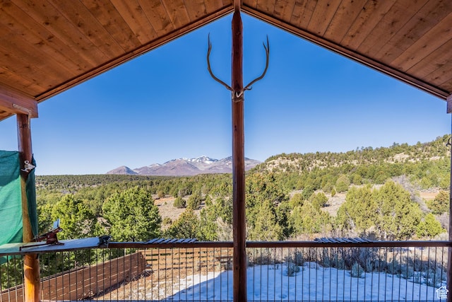 balcony featuring a mountain view
