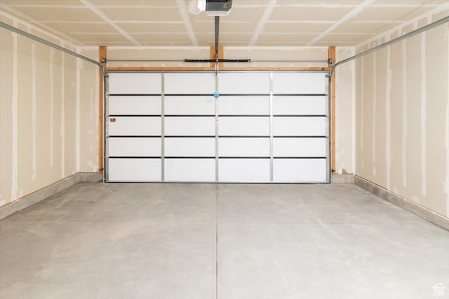 248 W 370 N, Smithfield, UT 84335 - garage featuring a garage door opener