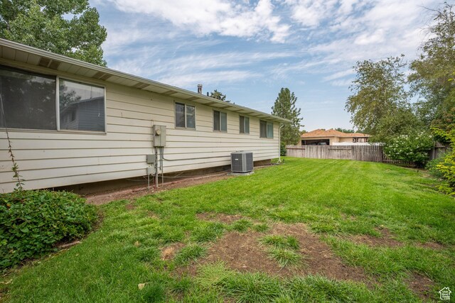 9737 S Stonehaven St, South Jordan, UT 84009 - view of yard with cooling unit