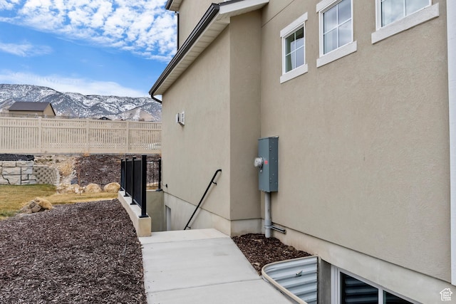 3559 S Garibaldi Way, Saratoga Springs, UT 84045 - view of side of home with a mountain view
