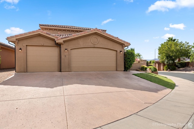 view of front of home featuring a garage