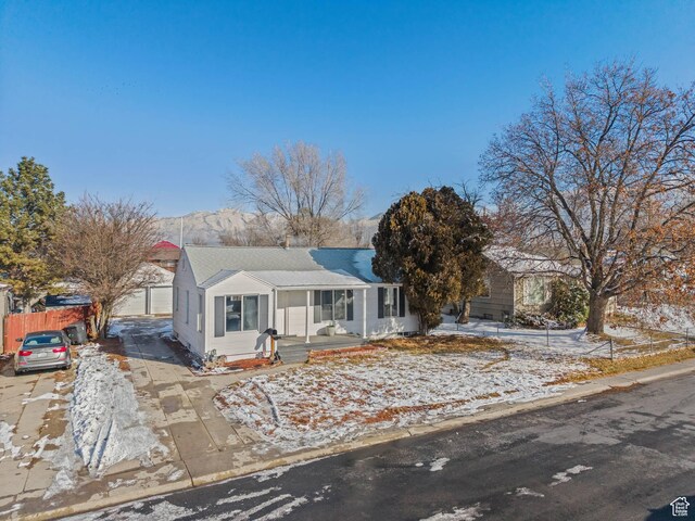 320 W Washington Ave S, American Fork, UT 84003 - view of front of property featuring a mountain view and a garage