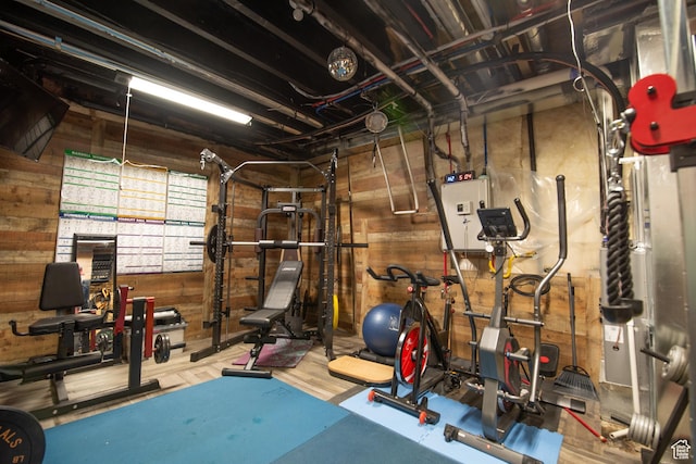 324 S Hayes Well Ln, Saratoga Springs, UT 84045 - workout area featuring wooden walls