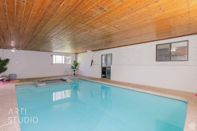 view of swimming pool