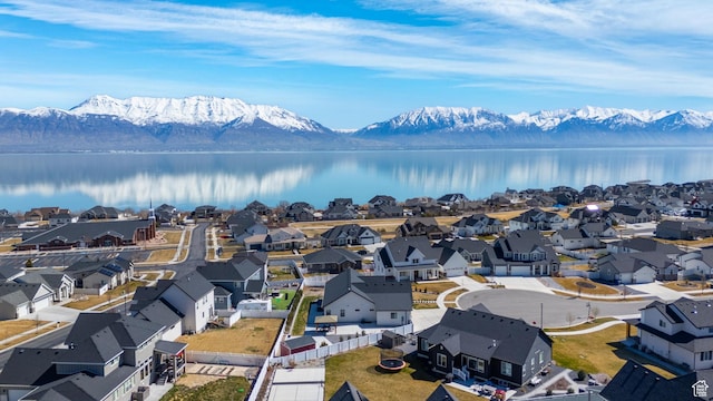 3727 S Larkspur Cir, Saratoga Springs, UT 84045 - aerial view featuring a residential view and a water and mountain view