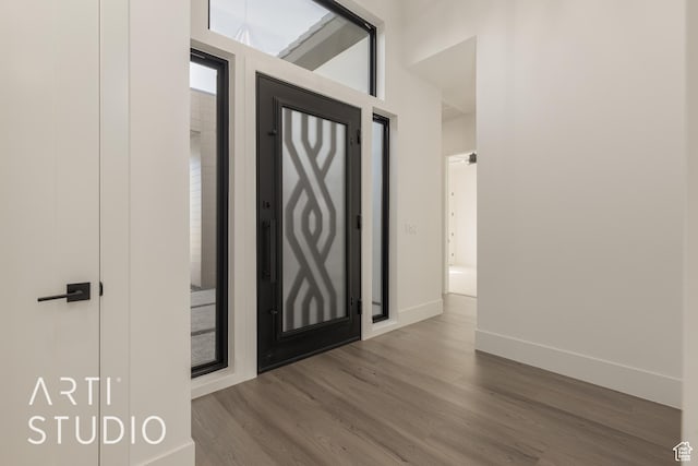 2752 S 3930 W, Hurricane, UT 84737 - entrance foyer featuring hardwood / wood-style floors