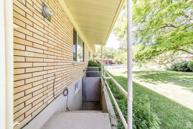 1097 E Thrushwood Dr, Logan, UT 84321 - view of side of property with a yard