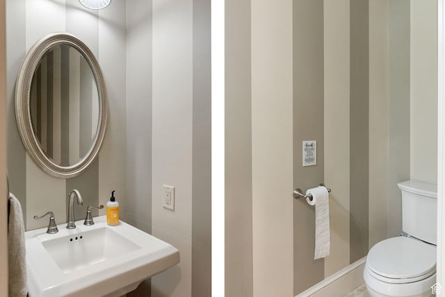 434 S Cardon Ridge Dr, Smithfield, UT 84335 - bathroom featuring a sink and toilet