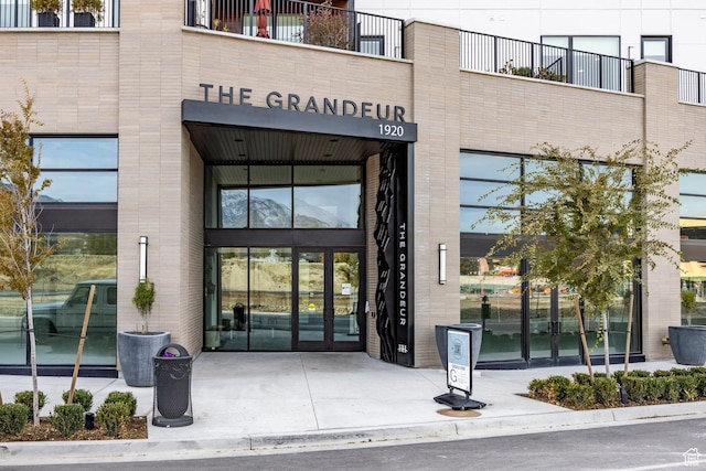 1920 E Rodeo Walk Dr Unit 516, Holladay, UT 84117 - entrance to property with french doors