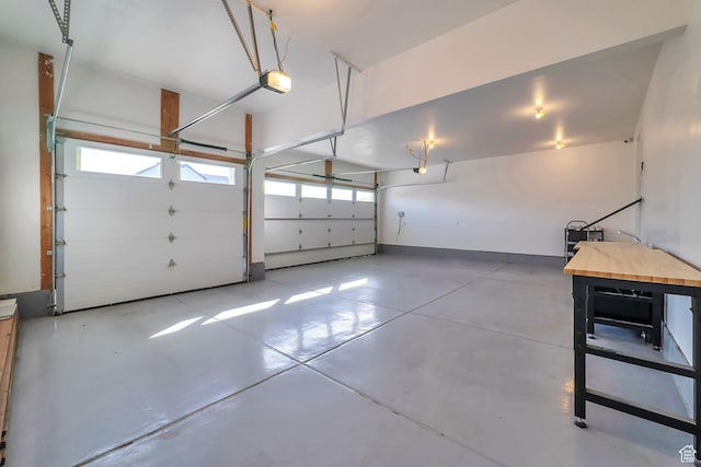 1521 E Thorpe Dr, Eagle Mountain, UT 84005 - garage with a garage door opener