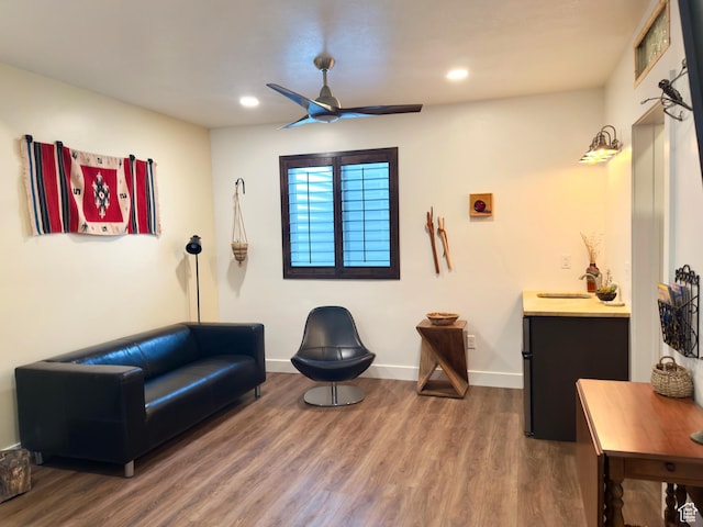 1610 N Mackinaw Way, Garden City, UT 84028 - living area with baseboards, wood finished floors, recessed lighting, and a ceiling fan