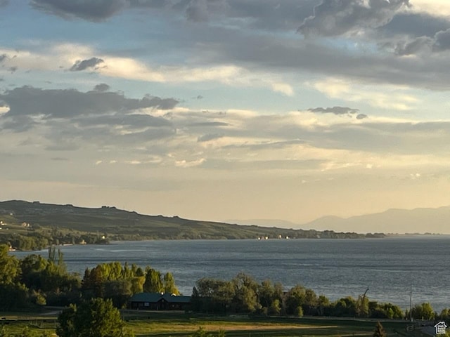 1610 N Mackinaw Way, Garden City, UT 84028 - water view