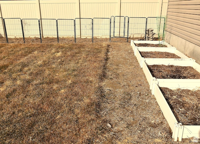 3731 N Tumwater Dr W, Eagle Mountain, UT 84005 - view of yard featuring a garden