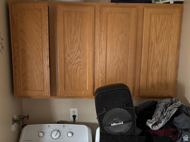 43 W Center, Centerfield, UT 84622 - washroom featuring washer / clothes dryer and cabinet space