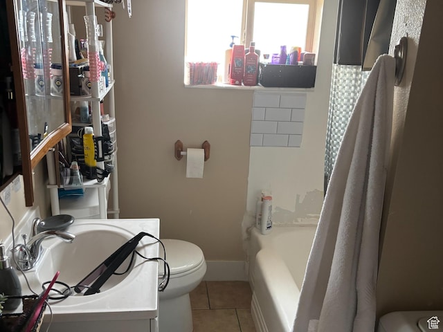 43 W Center, Centerfield, UT 84622 - full bath featuring toilet, vanity, baseboards, tile patterned floors, and shower / bath combination with curtain