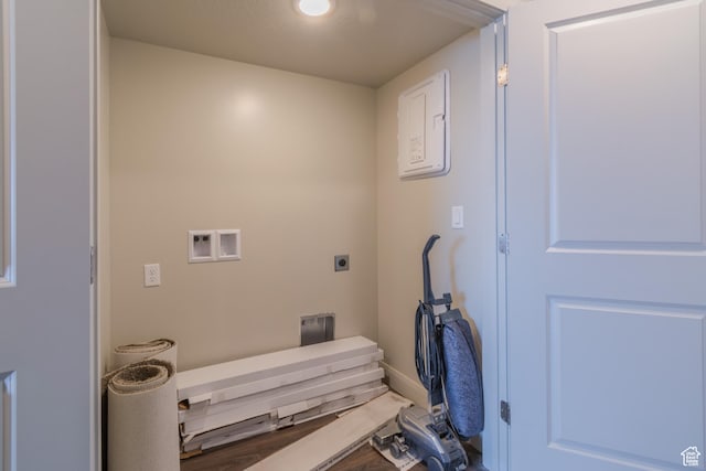 128 N Lone Rock Dr Unit 204, Hurricane, UT 84737 - laundry room featuring hookup for an electric dryer, hookup for a washing machine, recessed lighting, and baseboards