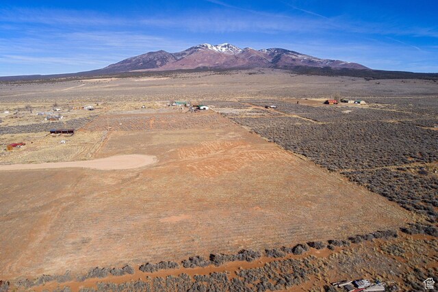 112 E Maddison Ave, La Sal, UT 84530