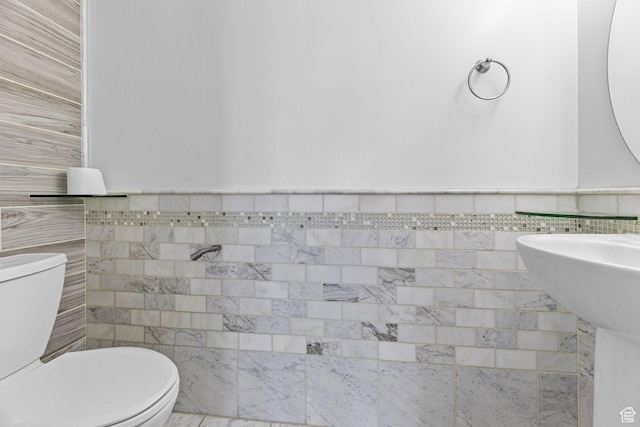 626 S 2310 W, Pleasant Grove, UT 84062 - bathroom featuring tile walls and toilet