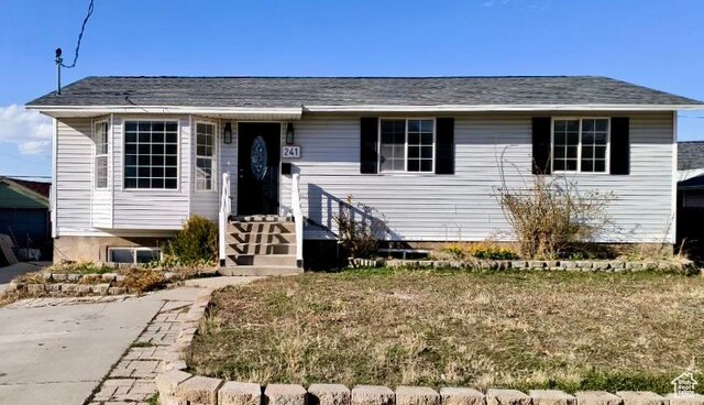 view of front of house