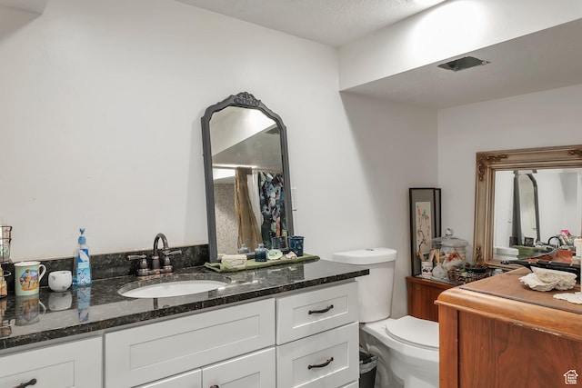 700 S 800 E, Springville, UT 84663 - bathroom with vanity and toilet