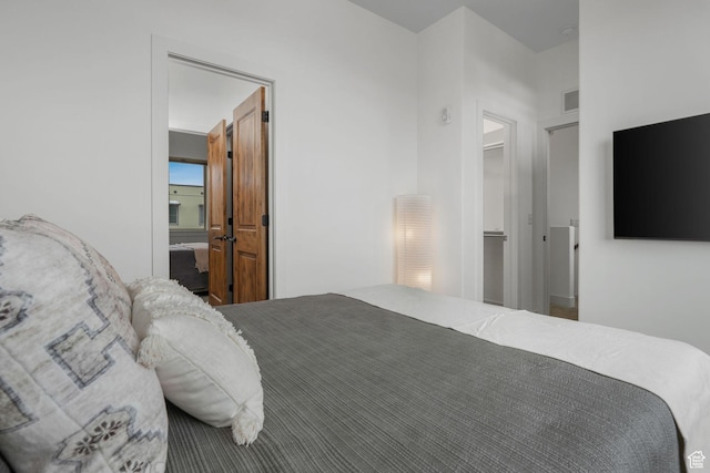 6169 E Park Ln S Unit 60, Park City, UT 84098 - bedroom featuring a walk in closet and a closet