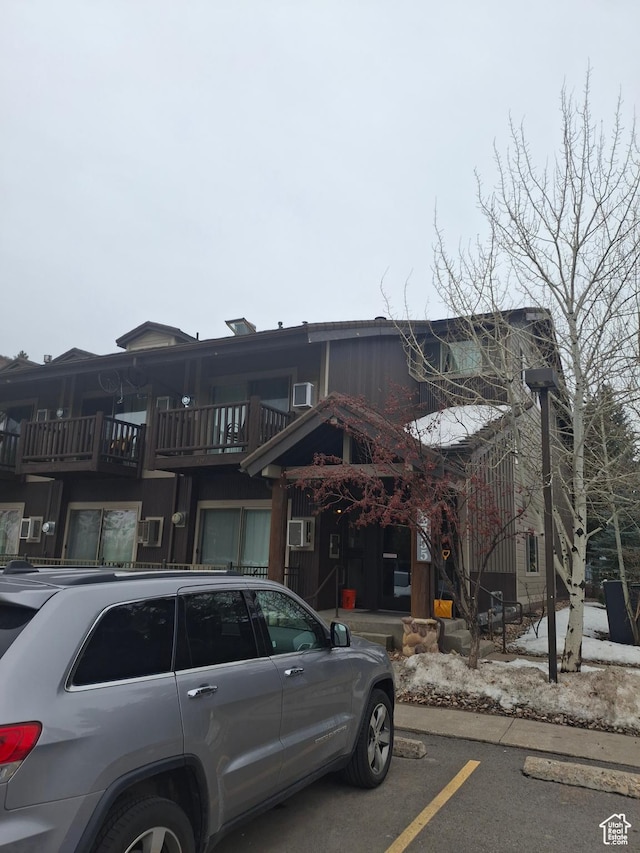 view of front of house