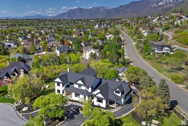 bird's eye view featuring a residential view and a mountain view