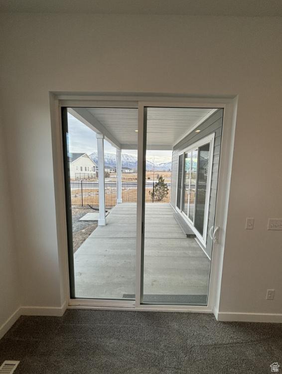 284 E Polaris Dr Unit 112, Saratoga Springs, UT 84045 - doorway featuring dark carpet